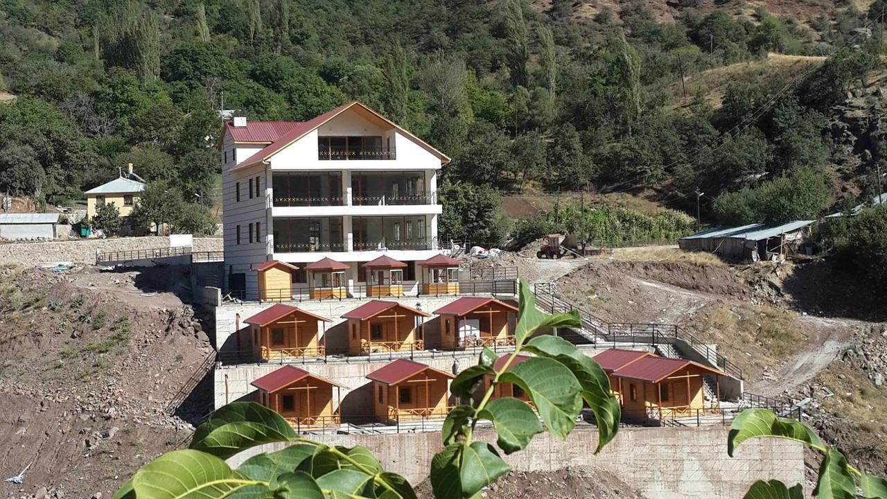Karsi Bahce Hotel Sebinkarahisar Екстериор снимка
