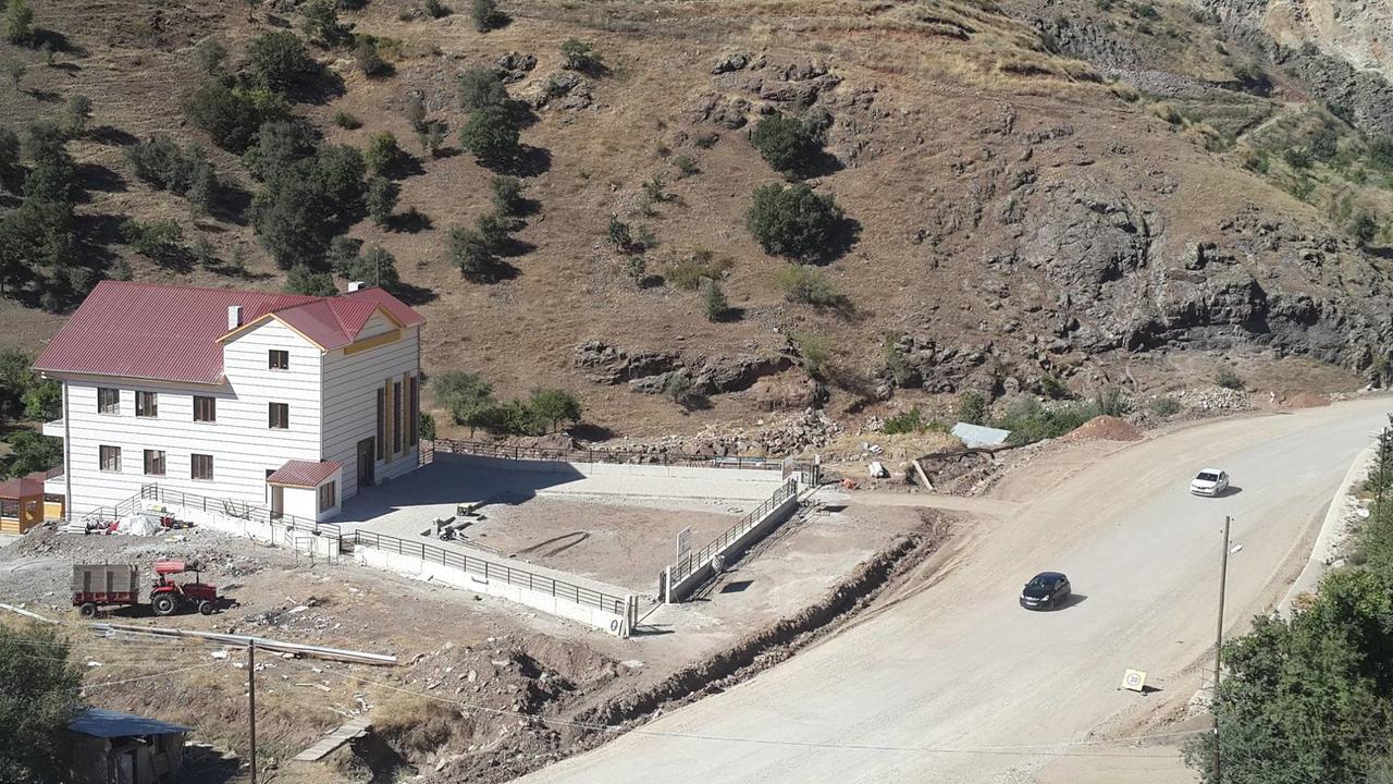 Karsi Bahce Hotel Sebinkarahisar Екстериор снимка